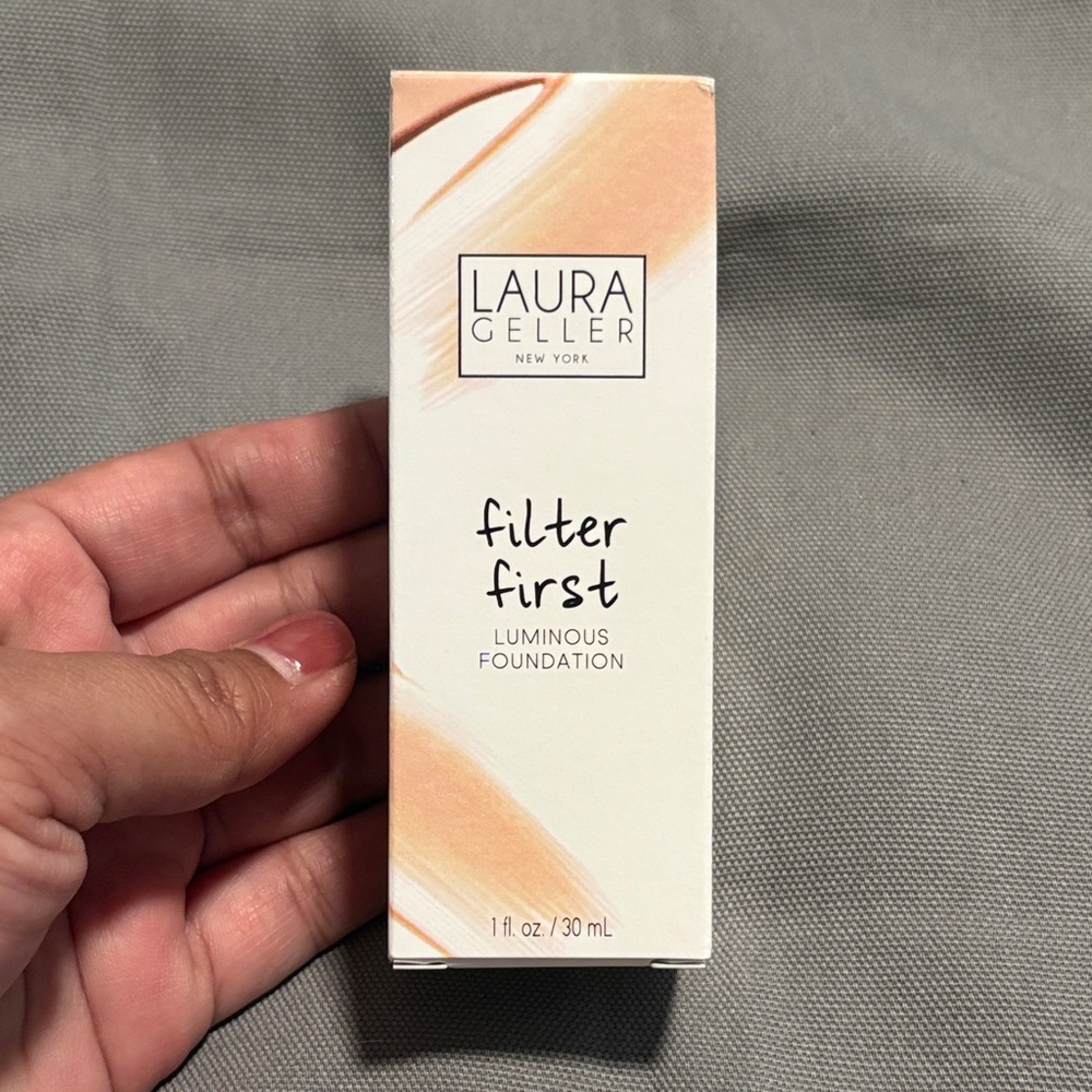 NIB LAURA GELLER Filter First Luminous Foundation In Pecan - Picture 3 of 5